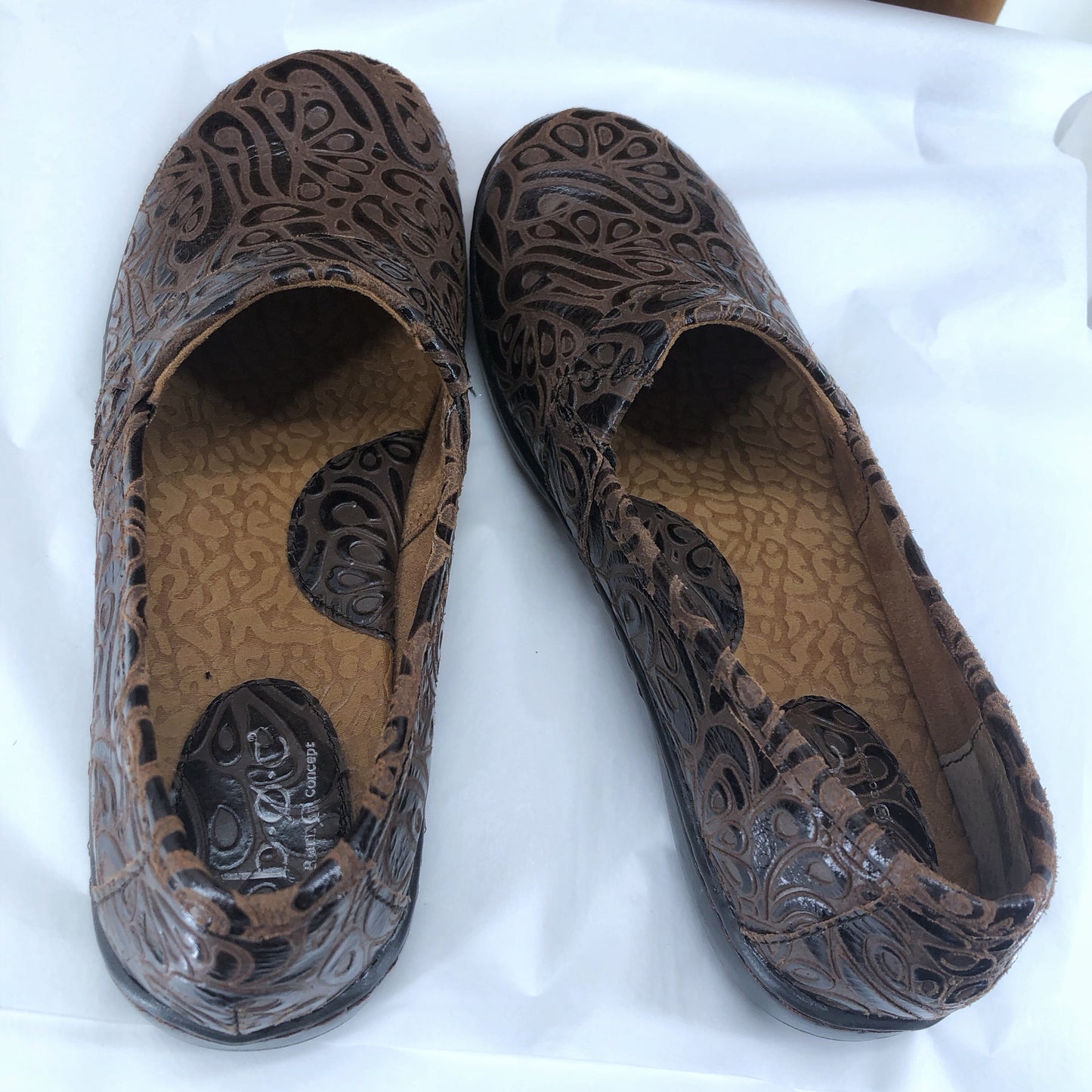 BROWN W Shoe Size 7 BOC Flats