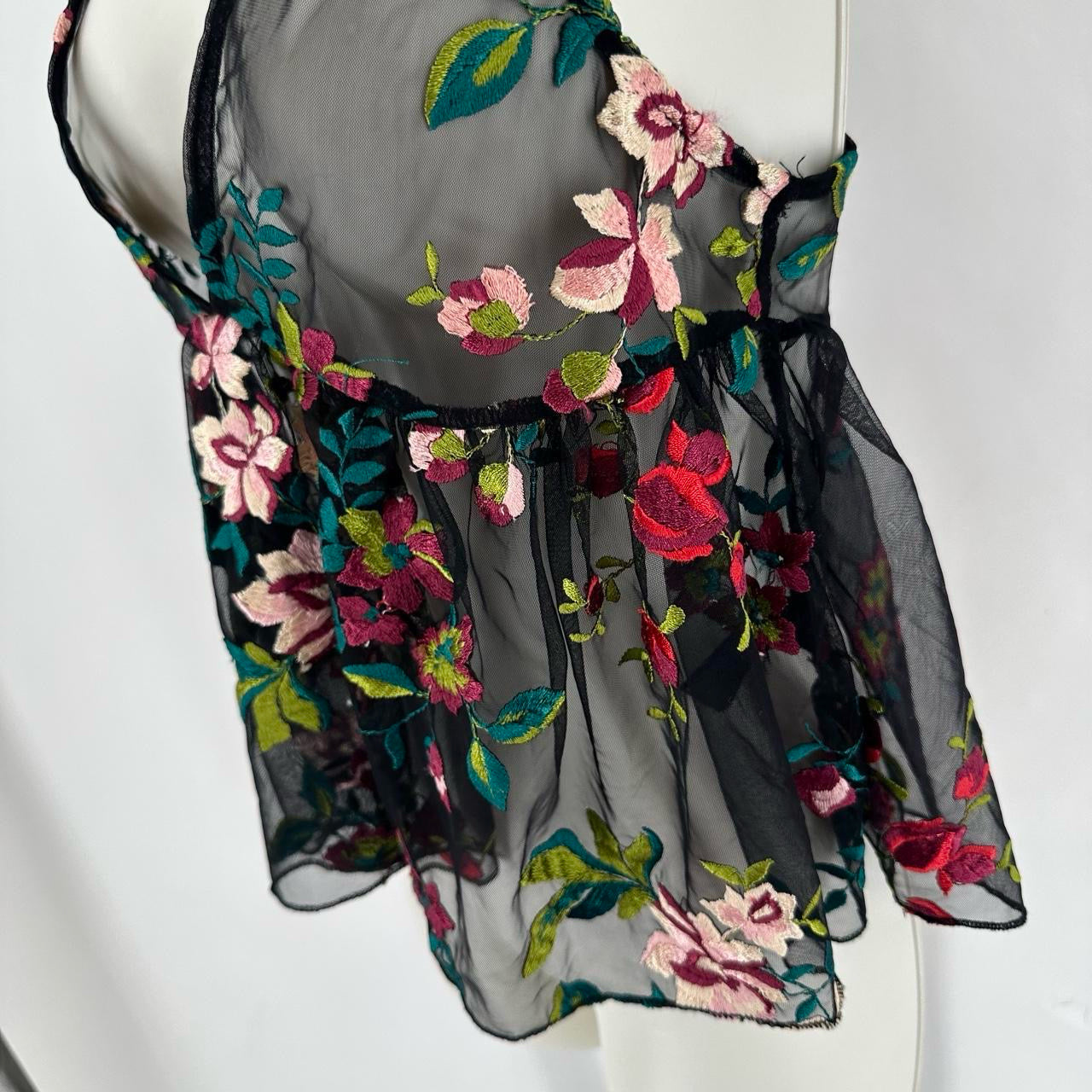 Size XS ECOTE NET Floral Shirt