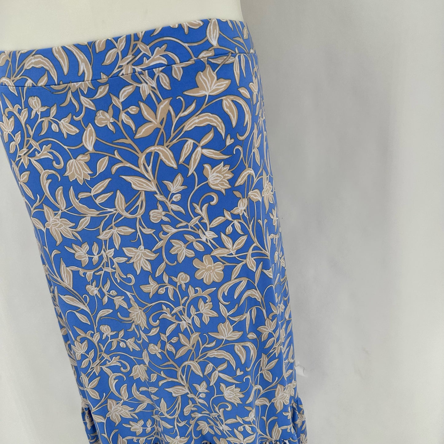 Size 2X SUSAN GRAVER FLOWERS Skirt