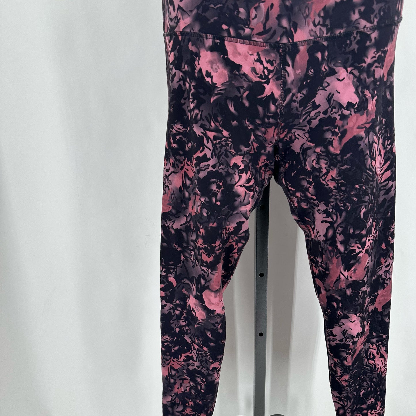 Size L BALANCE COLLECTION Watercolor Athletic Wear