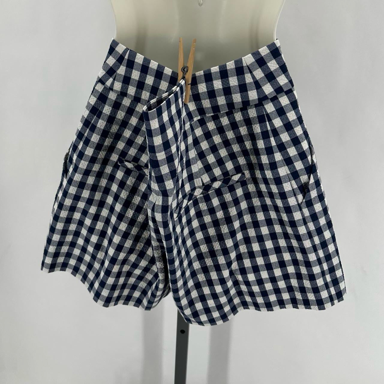 Size 6 VERONICA BEARD Checkered Shorts