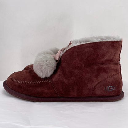Burgundy W Shoe Size 10 UGG Slippers