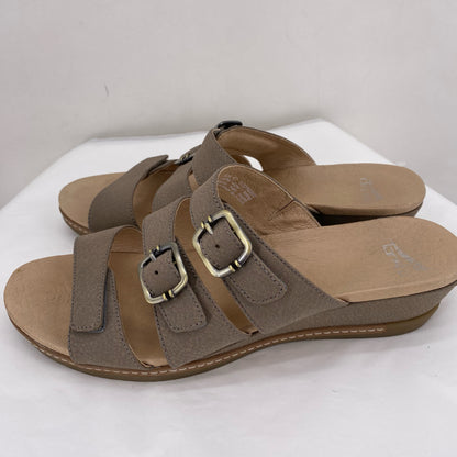 DARK TAUPE W Shoe Size 10 DANSKO Sandals