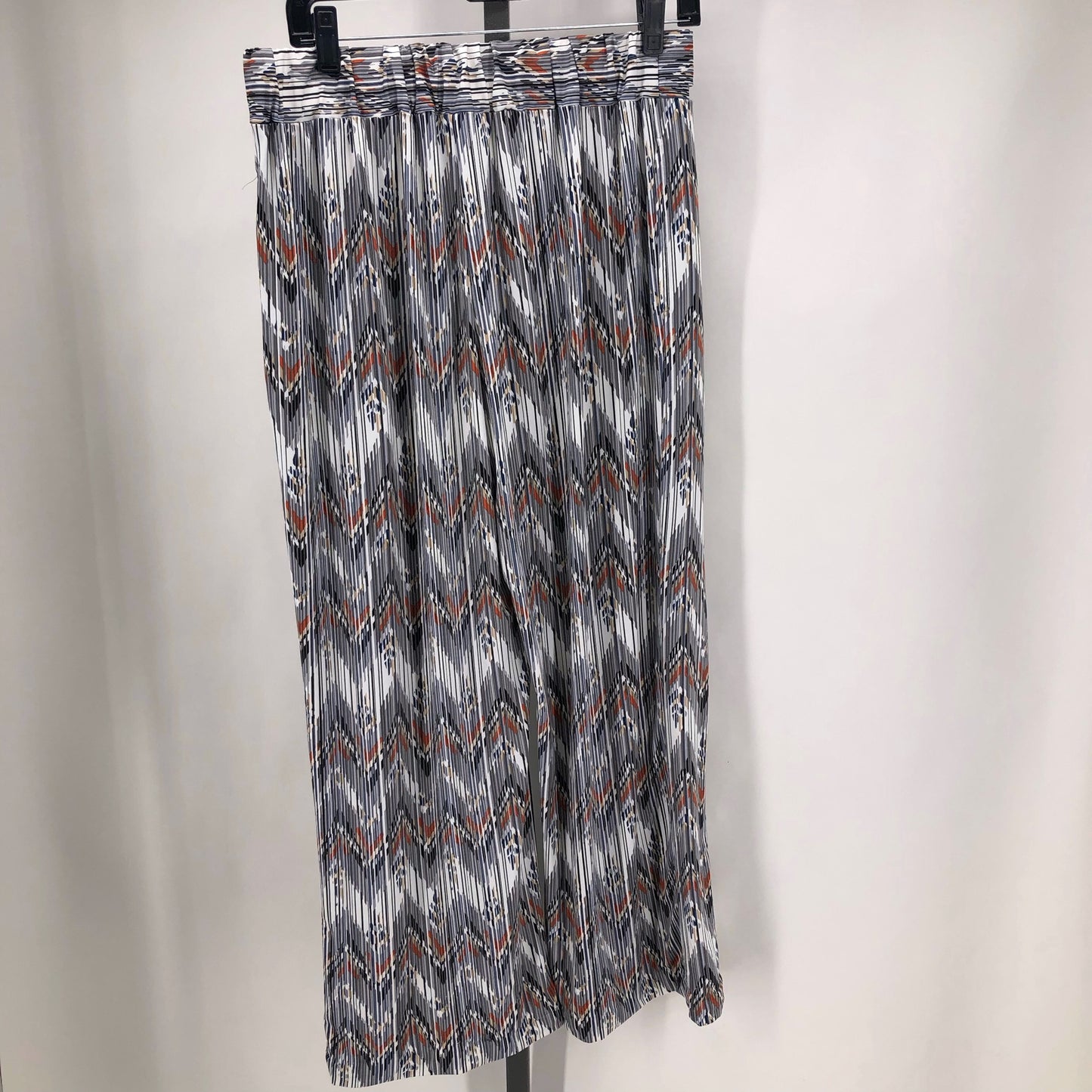 Size M ROBERT LOUIS ZIGZAG Pants