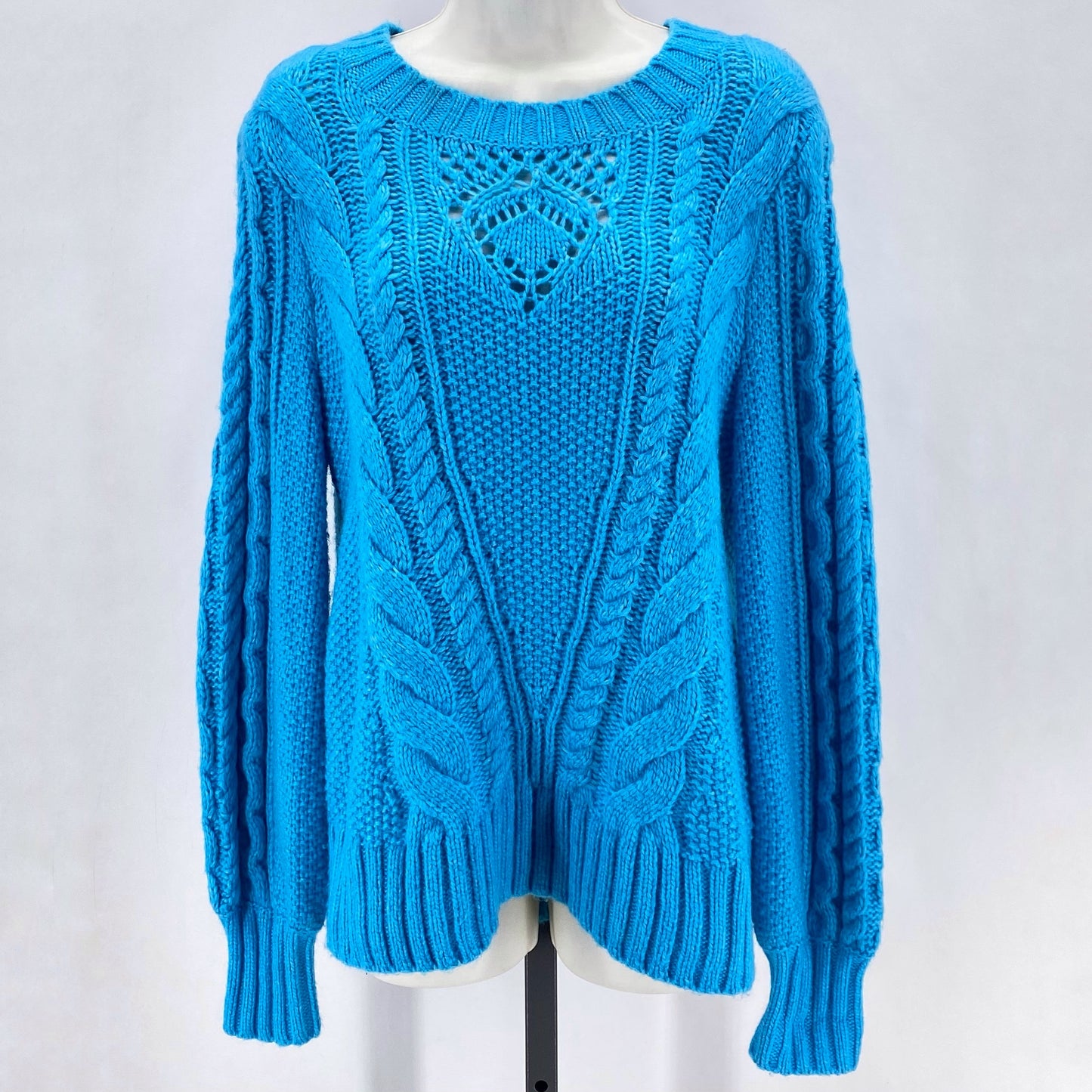 Size M TALBOTS Sweater