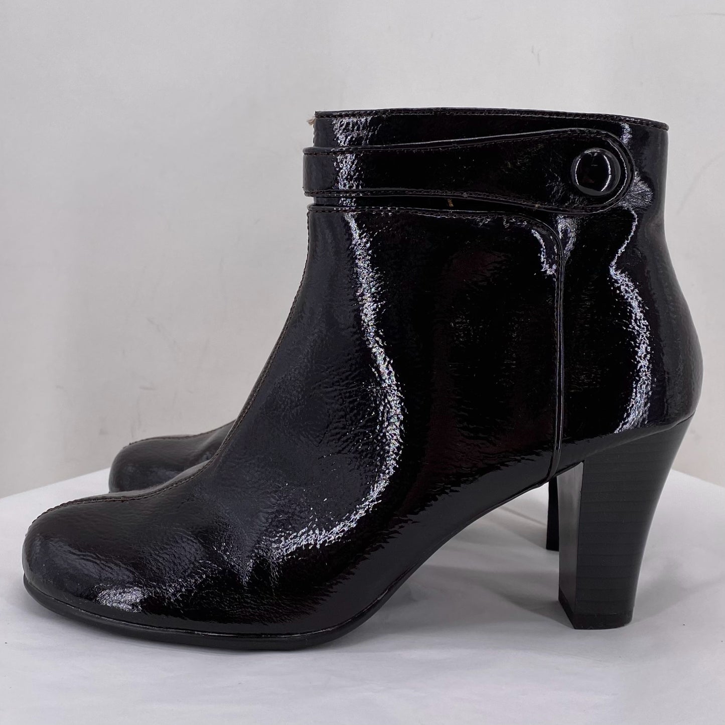 DARK BROWN W Shoe Size 8 AEROSOLES shooties/booties