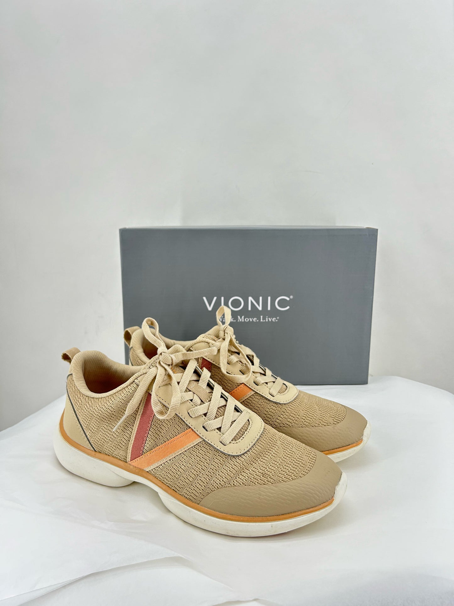 Tan W Shoe Size 7.5 VIONIC Sneakers