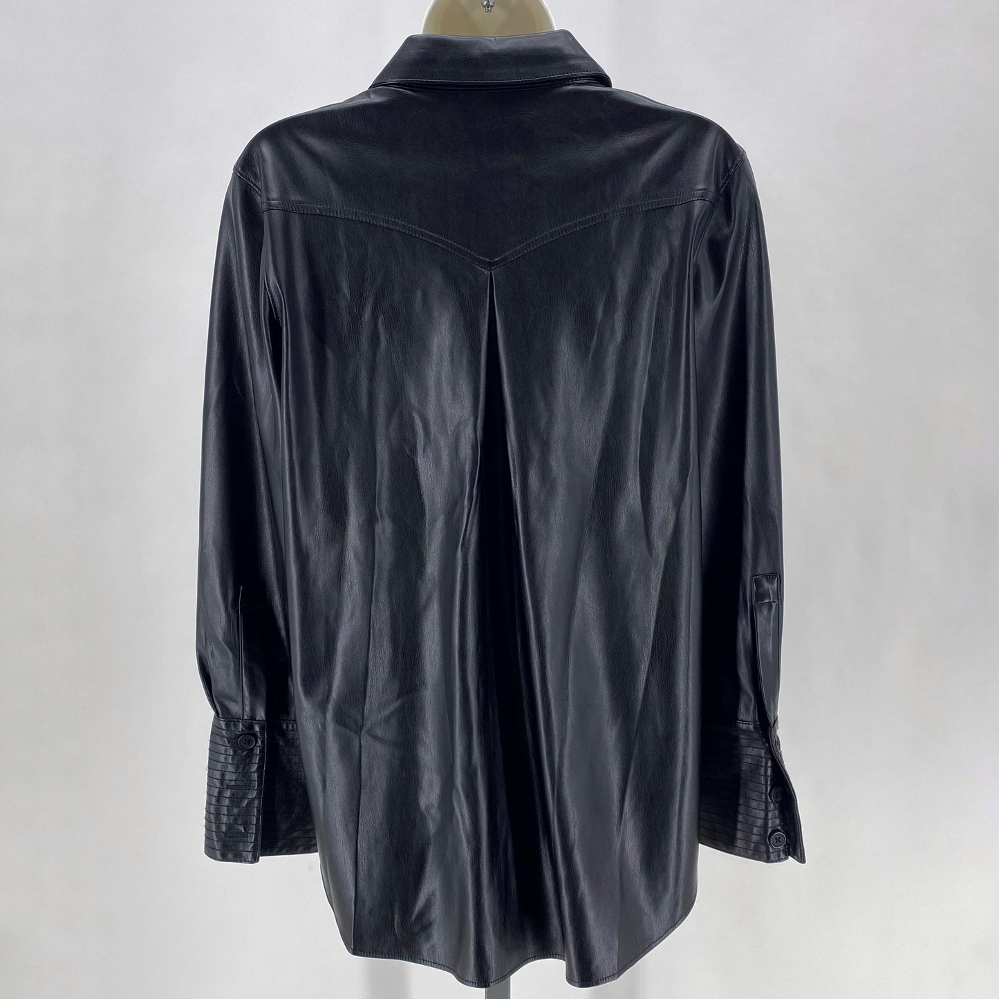 Size S BB DAKOTA Shirt