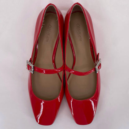 Red W Shoe Size 8.5 ON 34TH Flats