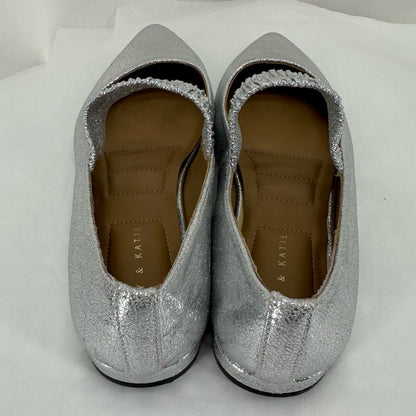 Silver W Shoe Size 7 KELLY & KATIE Flats