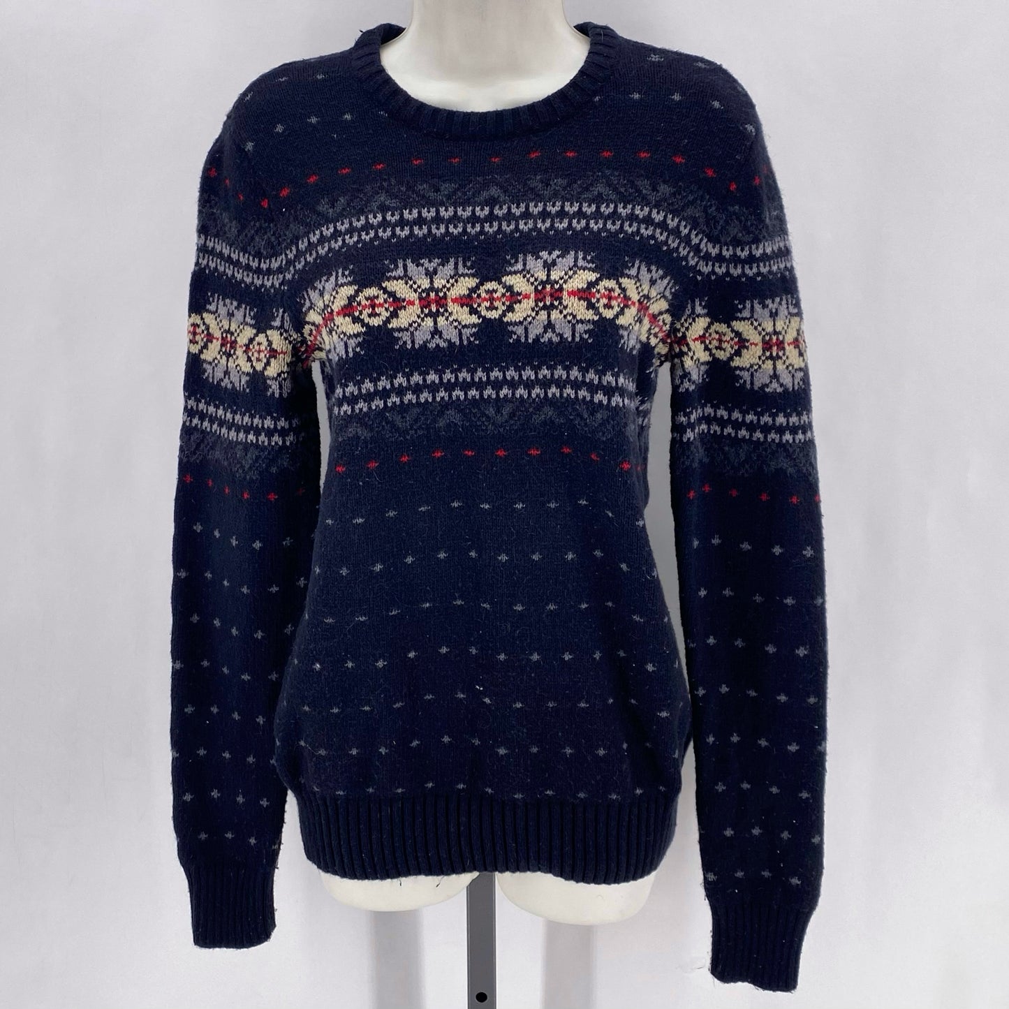 Size XS AMERICAN EAGLE Snowflakes Sweater