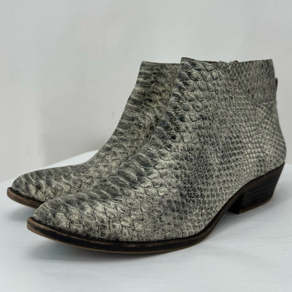 BLACK/GRAY W Shoe Size 7.5 LUCKY BRAND Boots
