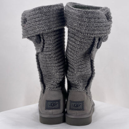 Gray W Shoe Size 7 UGG Boots