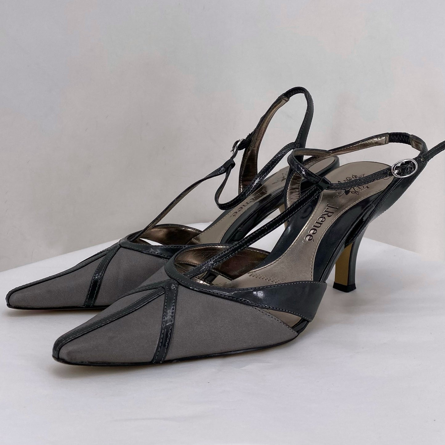 Gray W Shoe Size 9 J. Renee Heels