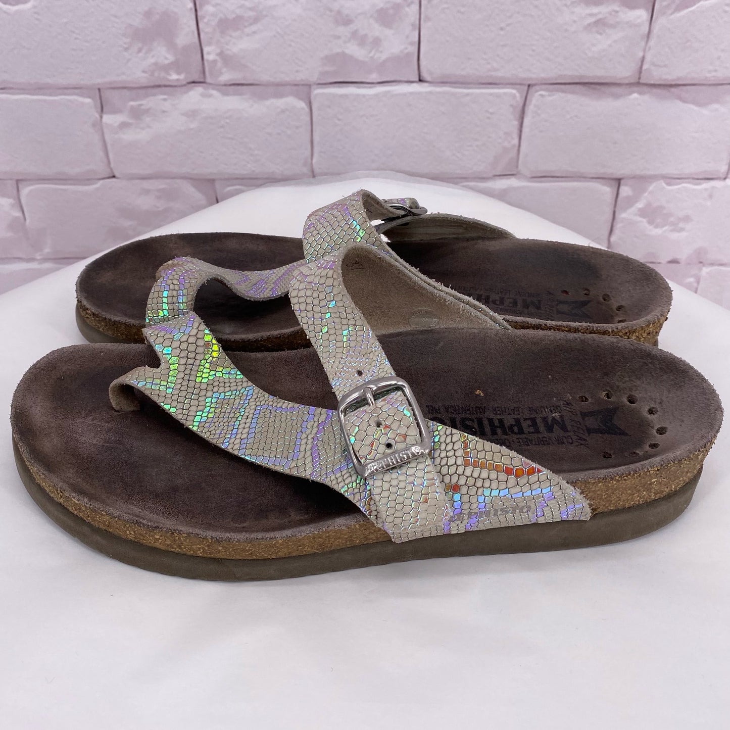 off white W Shoe Size 7 MEPHISTO Sandals