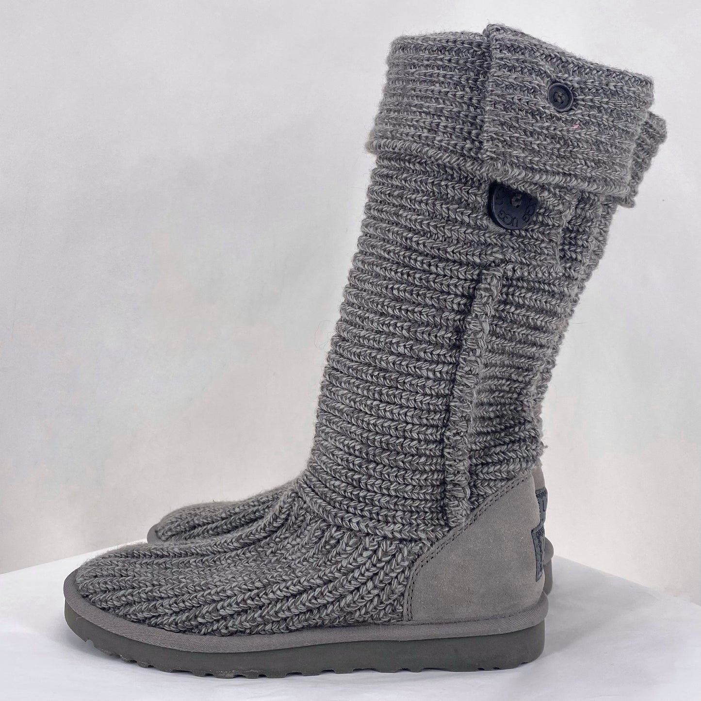 Gray W Shoe Size 7 UGG Boots