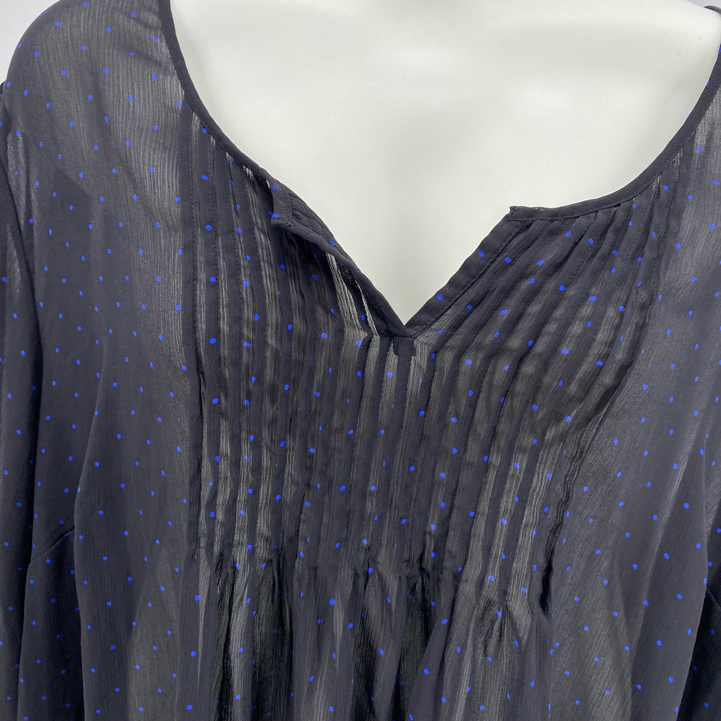 Size 5 TORRID Polka Dot Shirt