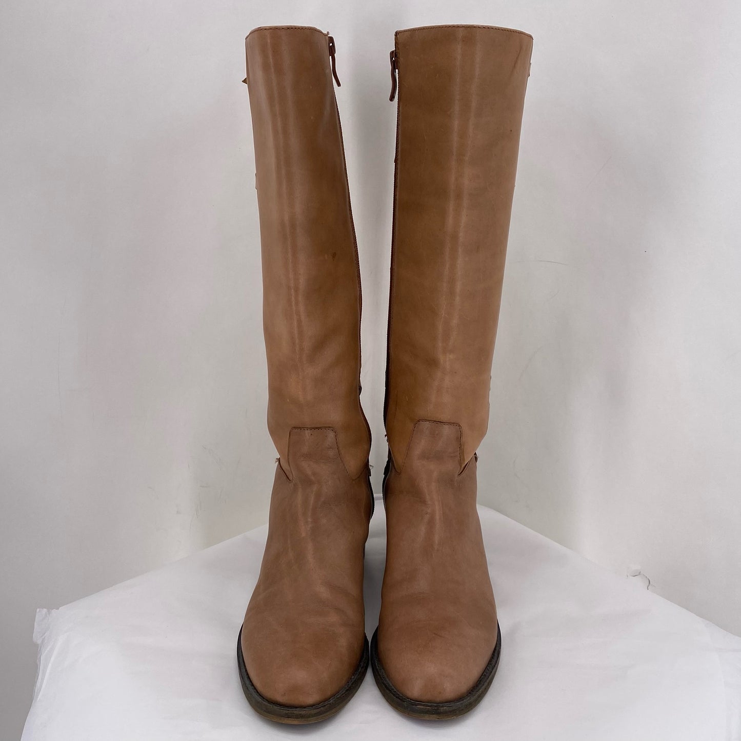 BROWN W Shoe Size 8 BCBG GENERATION Boots