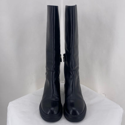 Black W Shoe Size 7 STUART WEITZMAN Boots
