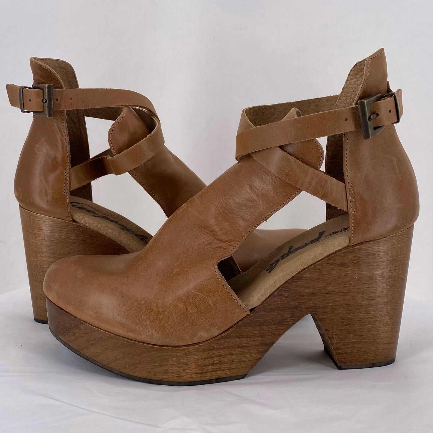 BROWN W Shoe Size 38 FREE PEOPLE Heels