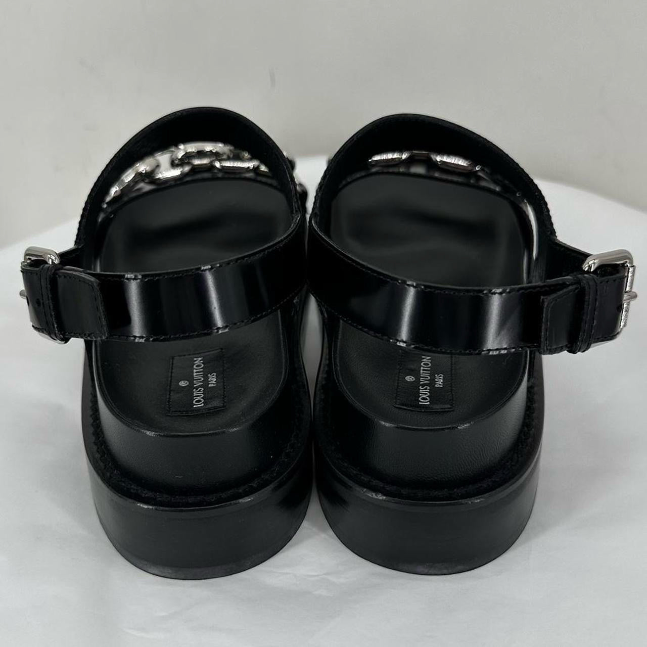Black W Shoe Size 8.5 LOUIS VUITTON Sandals