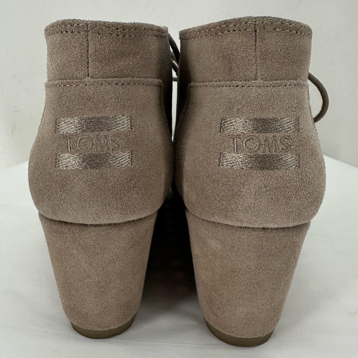 Taupe W Shoe Size 8 TOMS shooties/booties