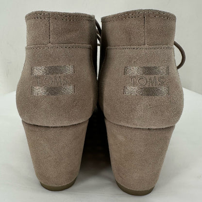 Taupe W Shoe Size 8 TOMS shooties/booties