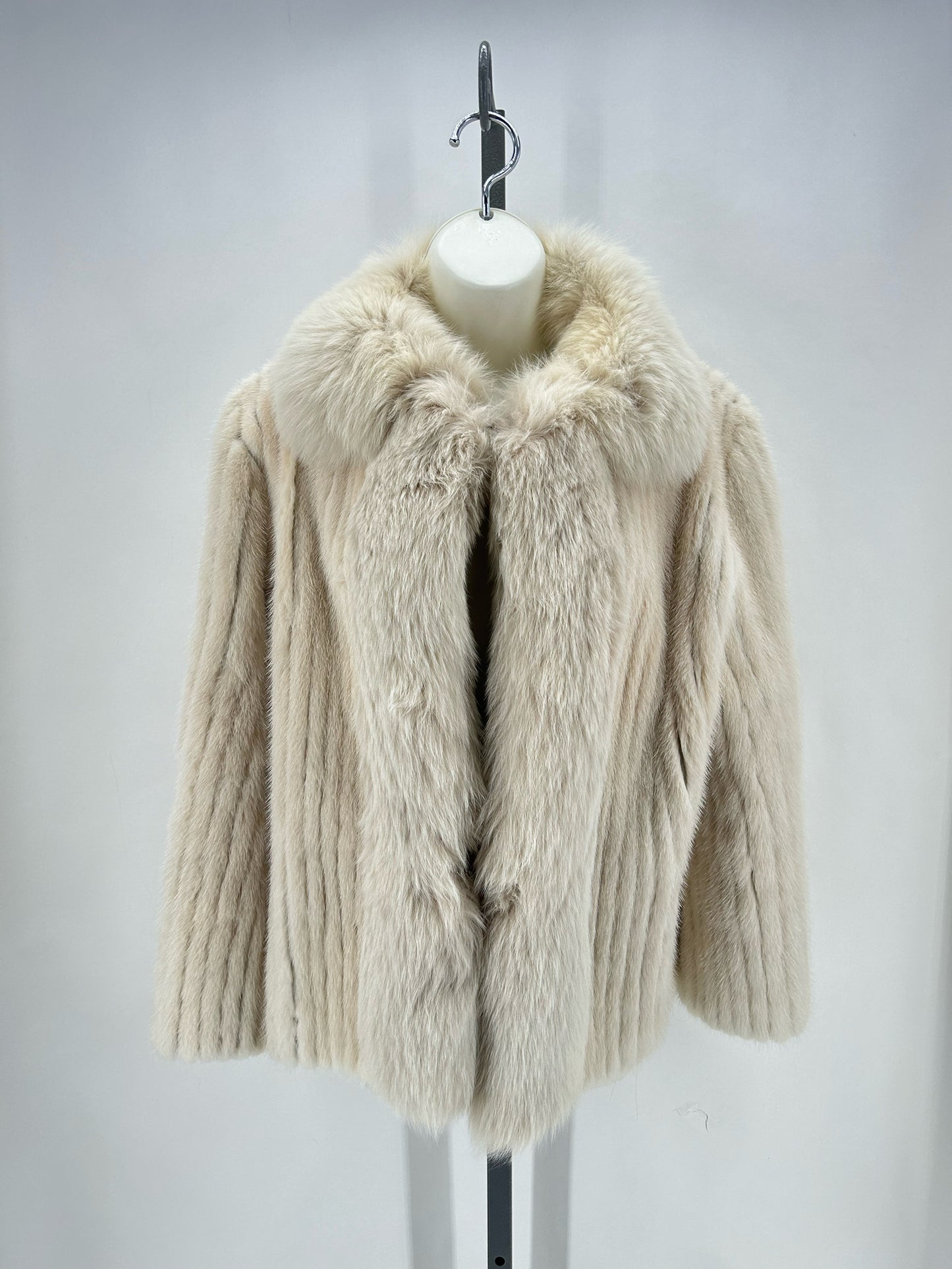 Size M/L Mink Fur