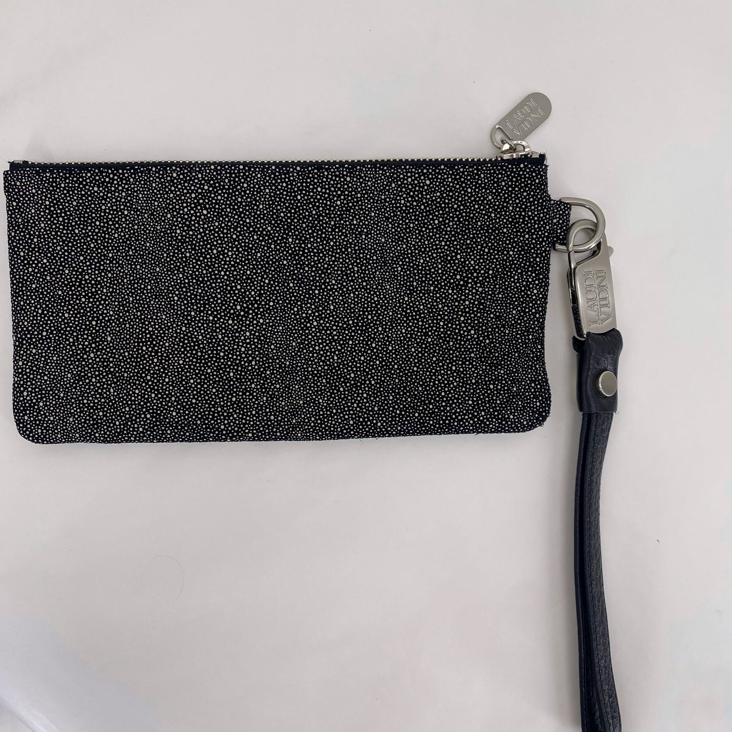 BLACK/WHITE Wristlet