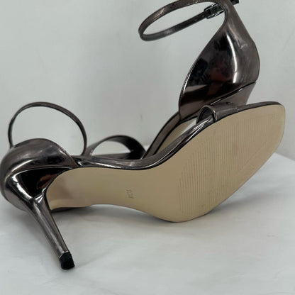 Silver W Shoe Size 10 GUESS Heels