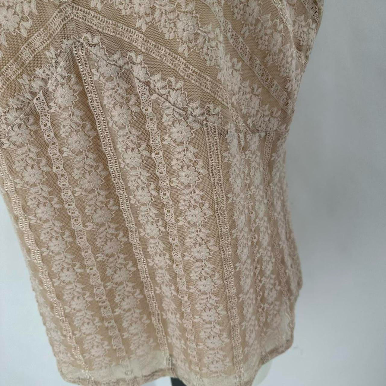 Size M J JILL Lace Shirt