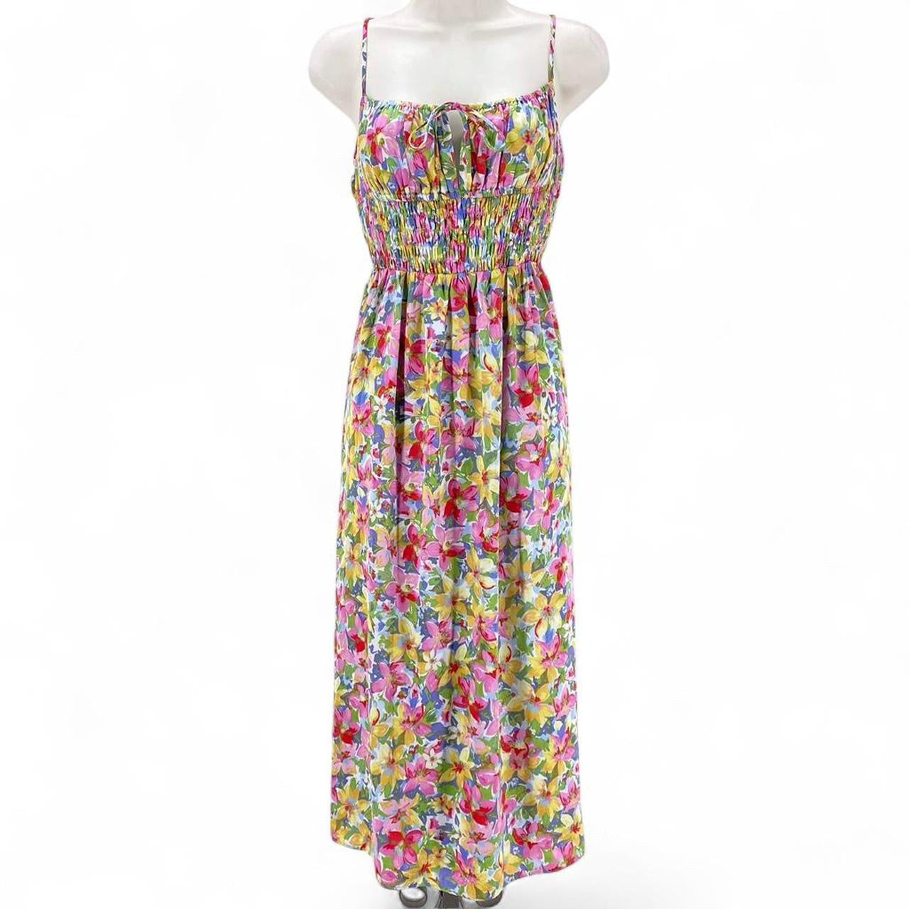 Size S astr FLOWERS Dress