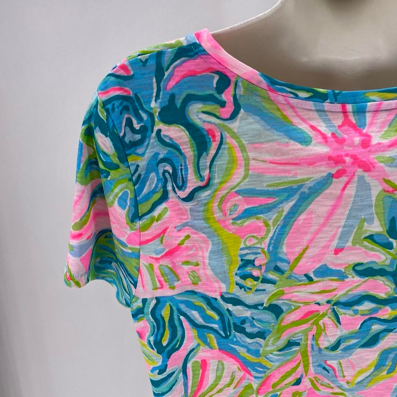 Size S LILLY PULITZER Shirt