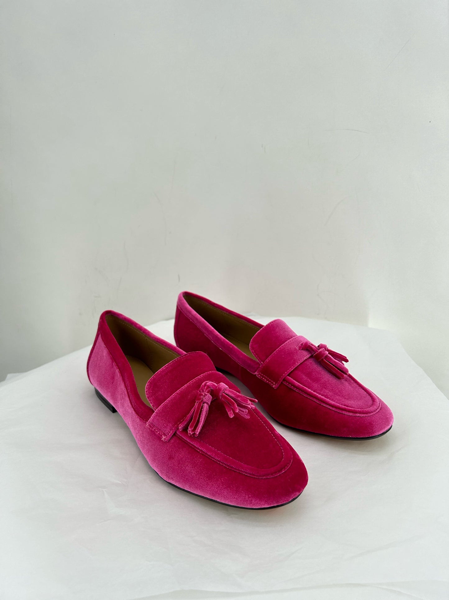 FUSCHIA W Shoe Size 8.5 J CREW Loafer