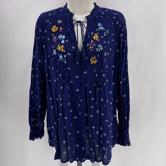 Size 5 VANESSA VIRGINIA Shirt