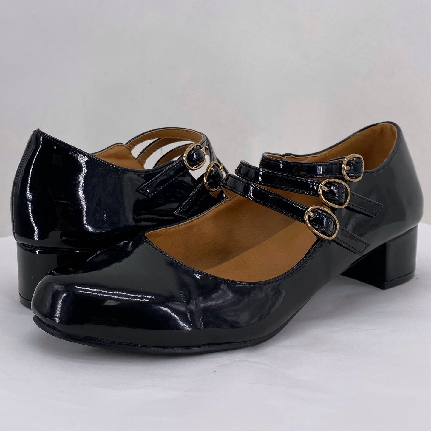 Black W Shoe Size 7 N.Y.L.A. Pumps