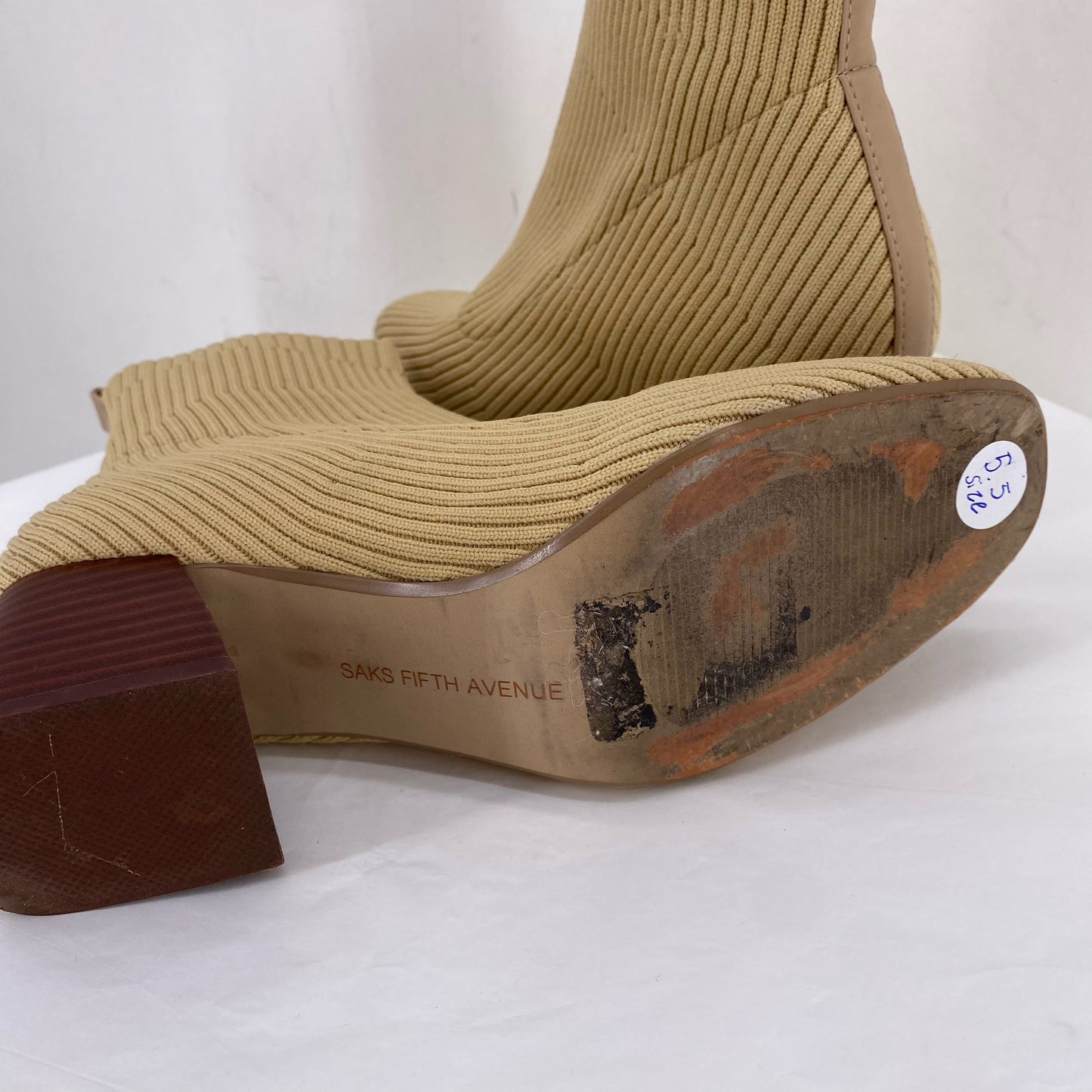 Tan W Shoe Size 5.5 SAKS FIFTH AVENUE Boots
