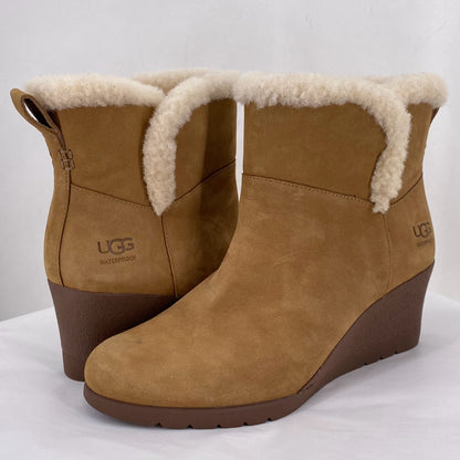 DARK TAN W Shoe Size 8 UGG Boots