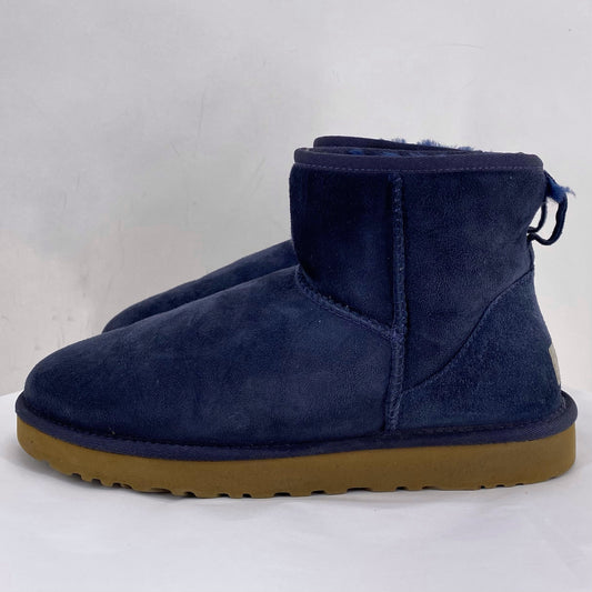 Navy W Shoe Size 10 UGG Boots