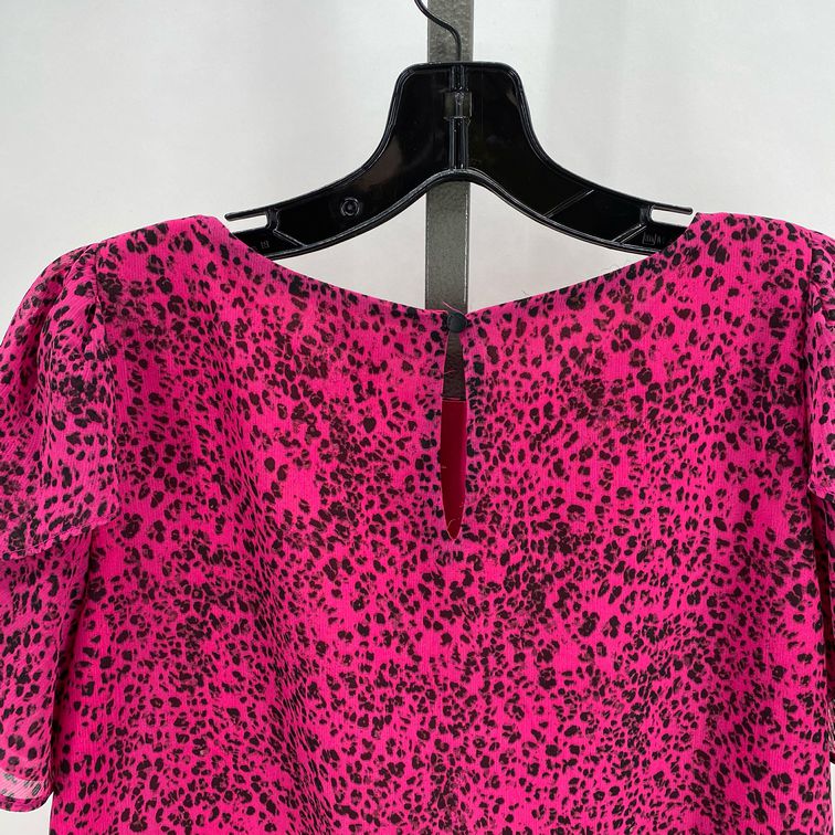 Size S VINCE CAMUTO Animal Print Shirt