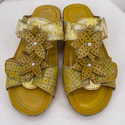 Yellow W Shoe Size 7.5 L'ARTISTE Sandals