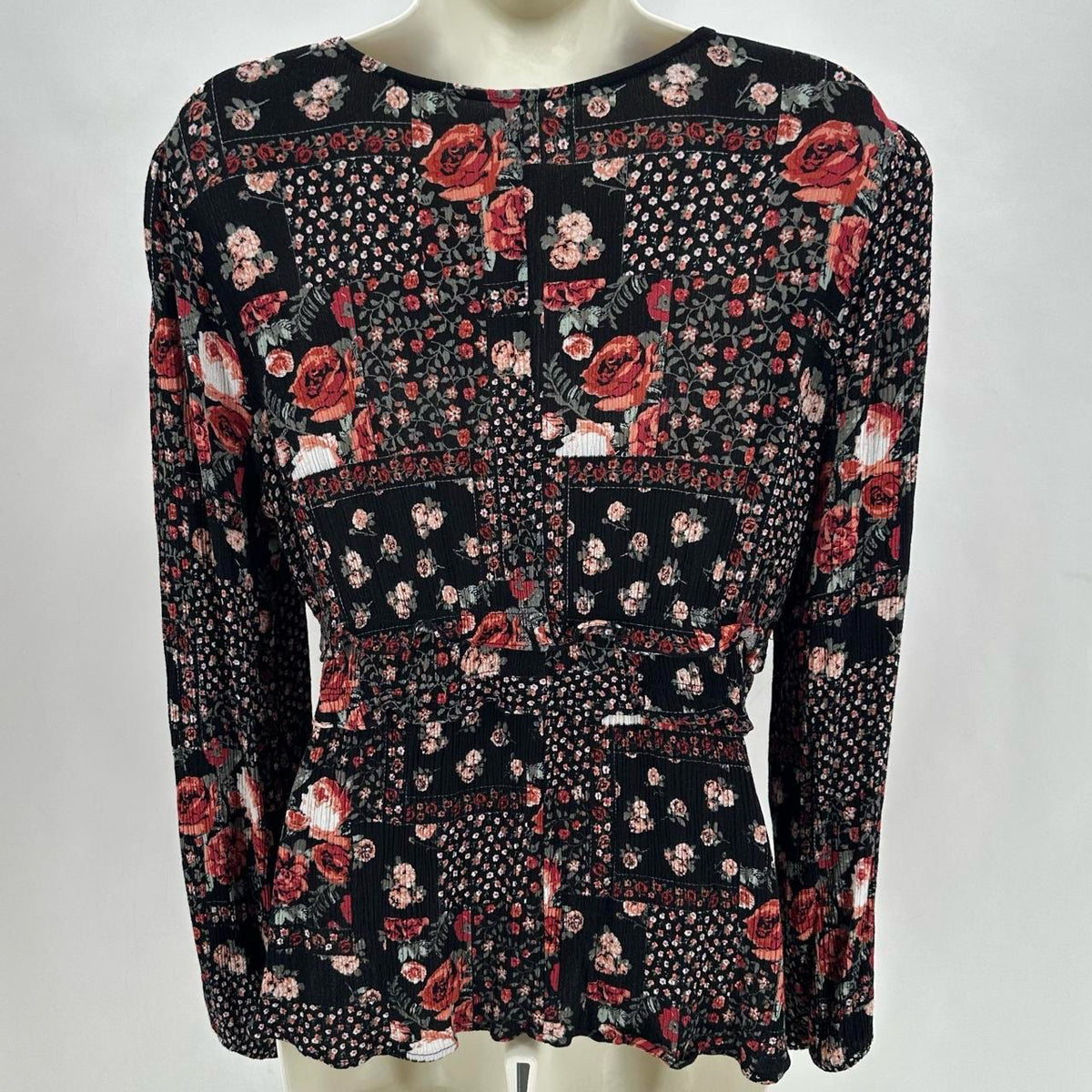 Size M MAURICES Floral Shirt