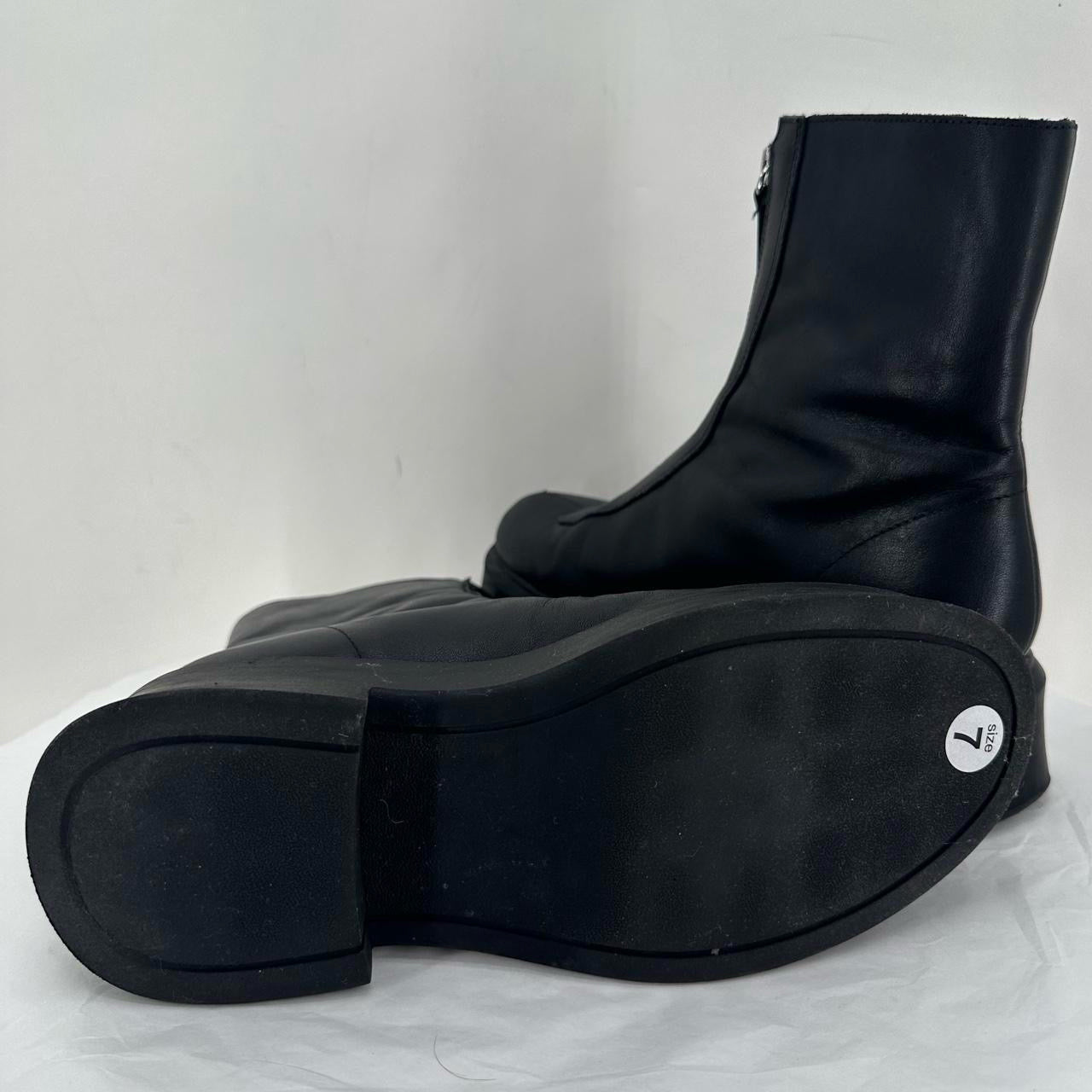 Black W Shoe Size 7 STEVE MADDEN Boots