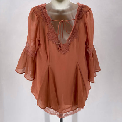 Size M FREE PEOPLE Shirt