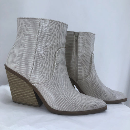 Cream W Shoe Size 10 EXPRESS Boots