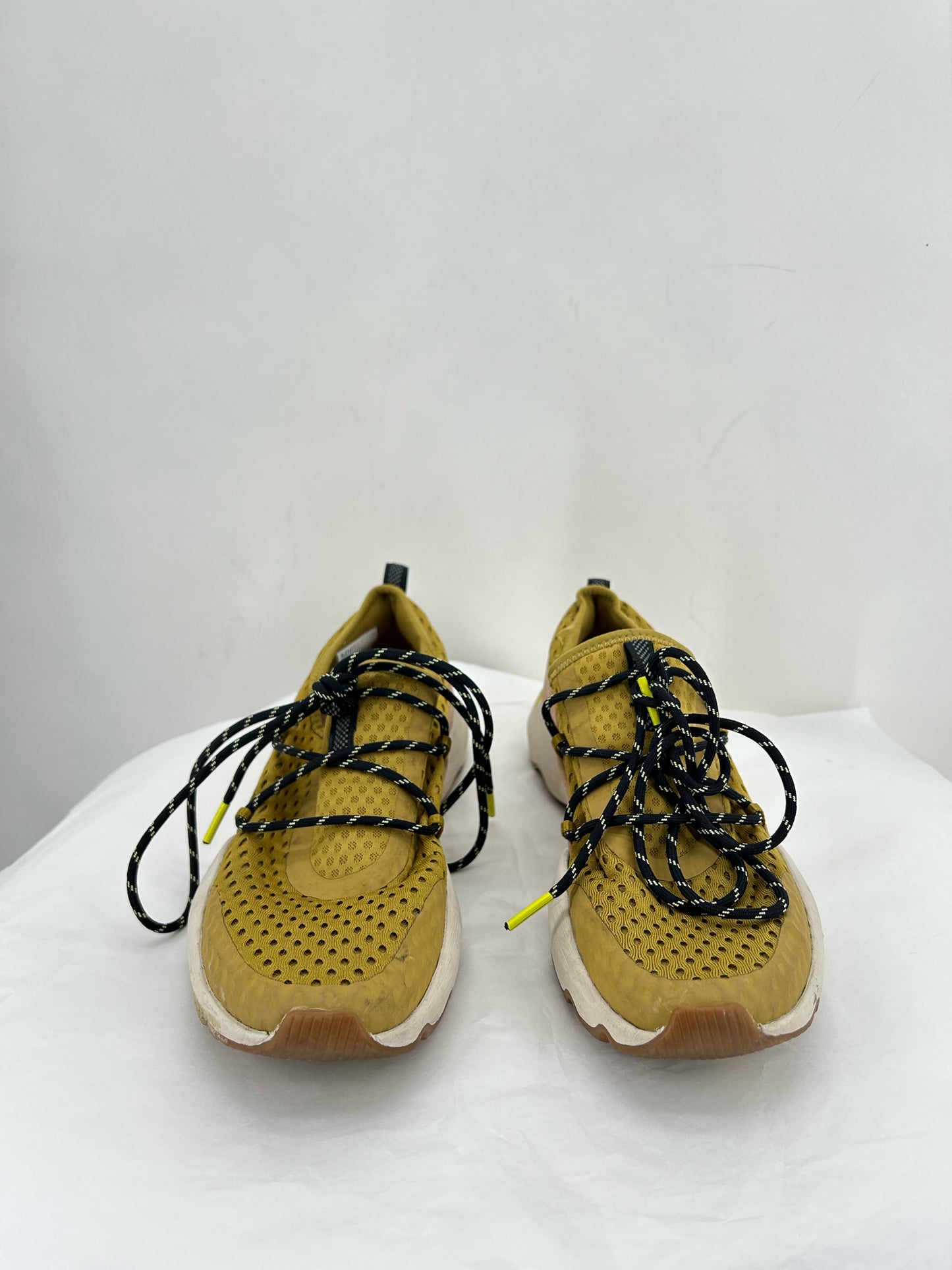 Mustard W Shoe Size 8.5 SOREL Sneakers