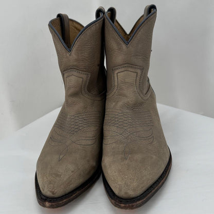 BROWN W Shoe Size 8.5 FRYE Boots