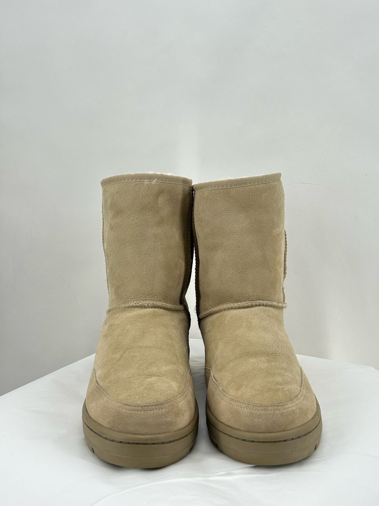 LT TAN Size 11 UGG Men's Apparel