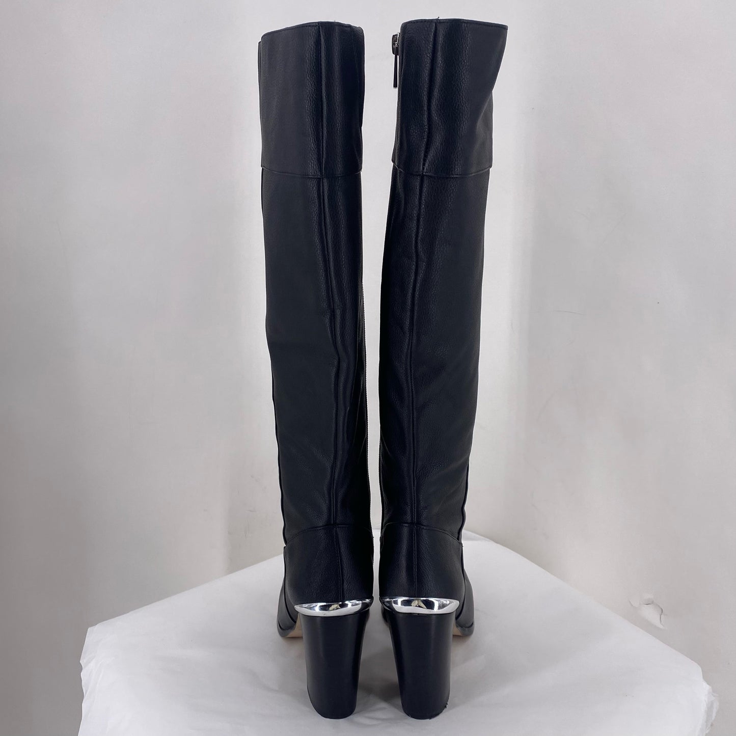 Black W Shoe Size 6.5 WHITE HOUSE BLACK Boots