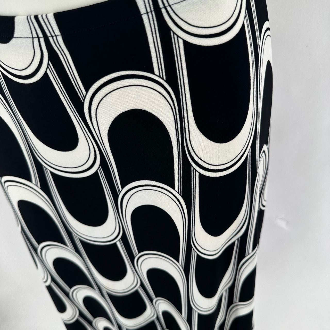 Size M NEW YORK & CO Skirt